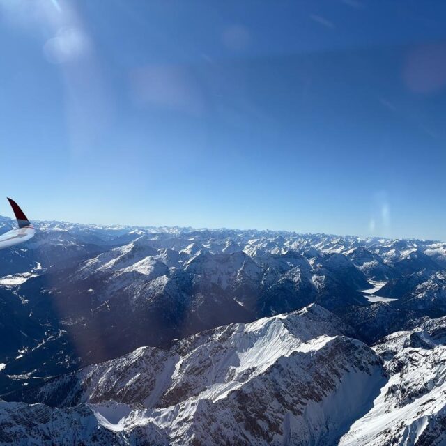 Der erste Flug des Jahres!🥳

Am 27.02.2026 wurde ein doppelsitziger Flug mit der D-KBNE über 137km geflogen. Da bei uns am Platz derzeit noch nicht geflogen wird sind die beiden Piloten nach Ohlstadt gefahren um von dort aus mit unserer DG1001E Neo zu starten.

 Wir gratulieren herzlich zu diesem Tollen Flug!👏 

Vielen Dank vor allem an die Fliegerkollegen in Ohlstadt, die uns immer gerne bei sich aufnehmen!🙏